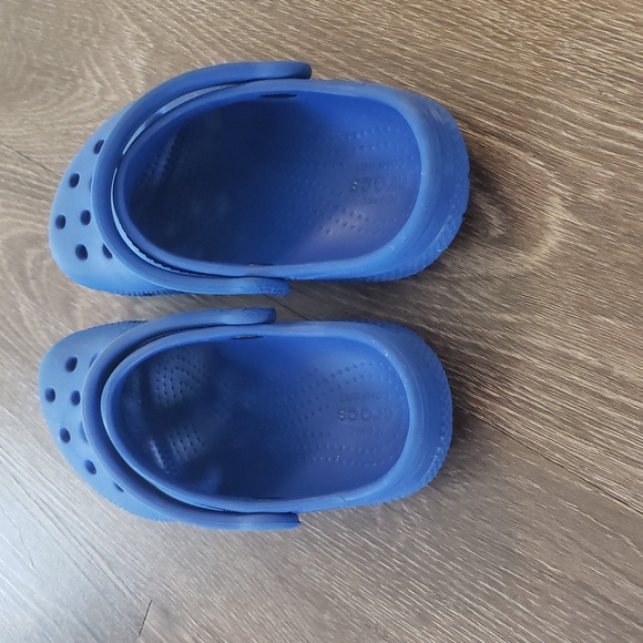 Blue Crocs - Picture 3 of 6